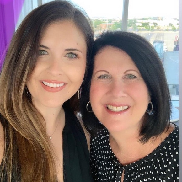 Meet your Posher, Susan - Picture 1 of 3